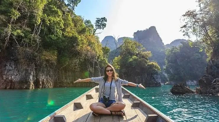 Private Or Small Group Vietnam Tour Package: Which Is Better For You?