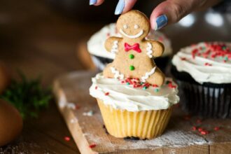 Why Christmas Cupcakes Have Become the Festive Gift Everyone Is Giving
